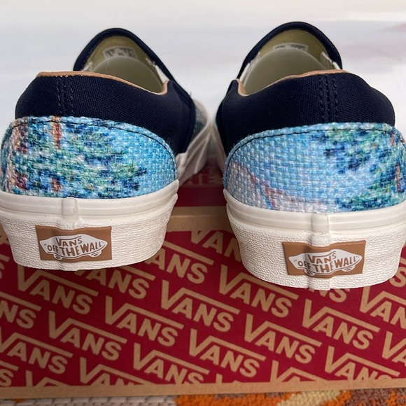Vans WMNS Classic Slip-On
Cali Tapestry Forest
VN000907FRS sneakers - Picture 14 of 16